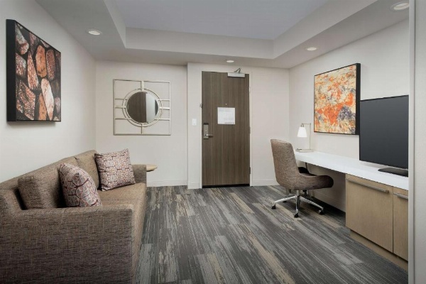 Hilton Garden Inn Columbia Airport image 20