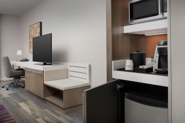 Hilton Garden Inn Columbia Airport image 22